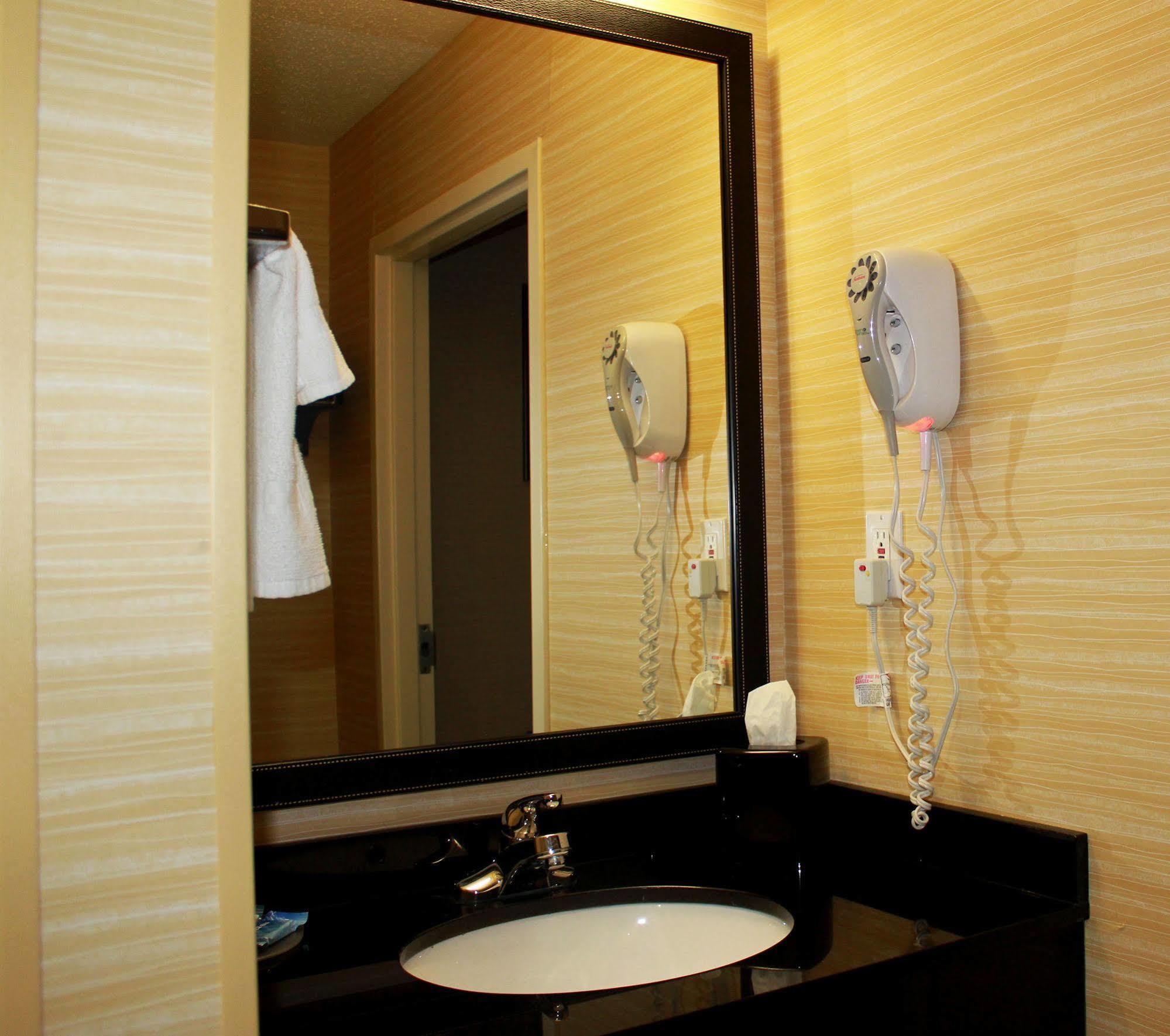 Fairfield Inn & Suites Detroit Farmington Hills Exteriör bild