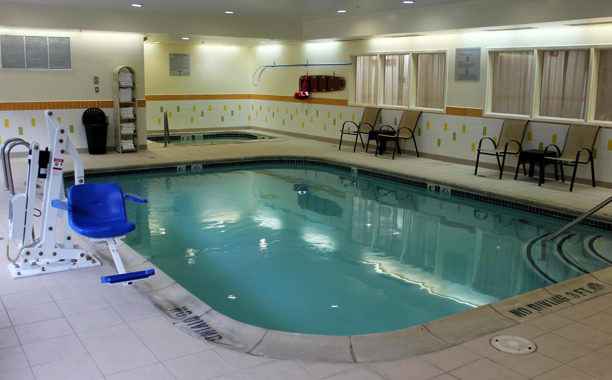 Fairfield Inn & Suites Detroit Farmington Hills Exteriör bild